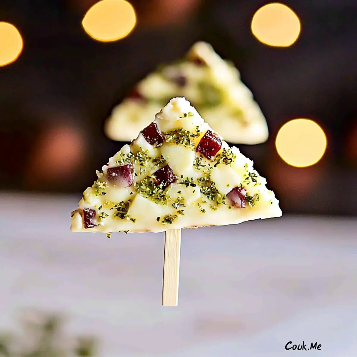 Easy Cheese Christmas Trees Recipe - COOK.ME